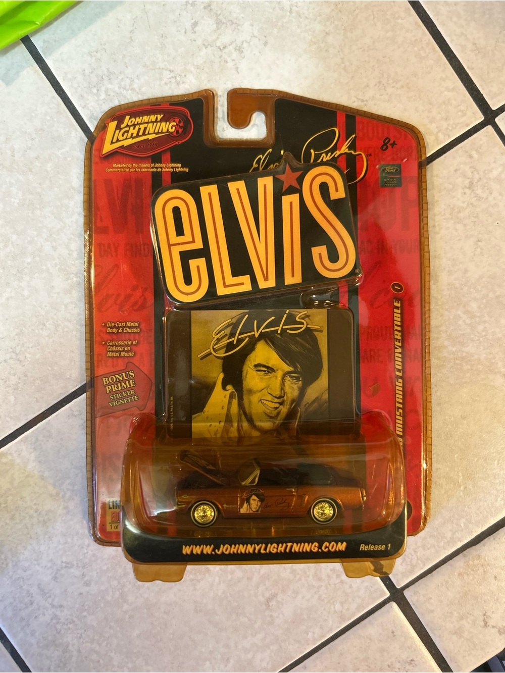 x3 Limited Edition Johnny Lightning Elvis Collectible Die-Cast Car Collection - Picture 9 of 11